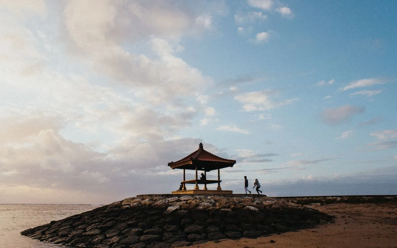 Sanur: Wisata Santai dari Nusa Dua